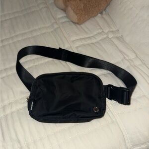 lululemon belt bag 1L